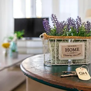  Apartment Genteel Litoral Spain
