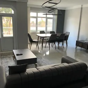 Luxury Z-apart Family Homes 2 Bedrooms Wifi Near Metro Zeytinburnu Istanbul